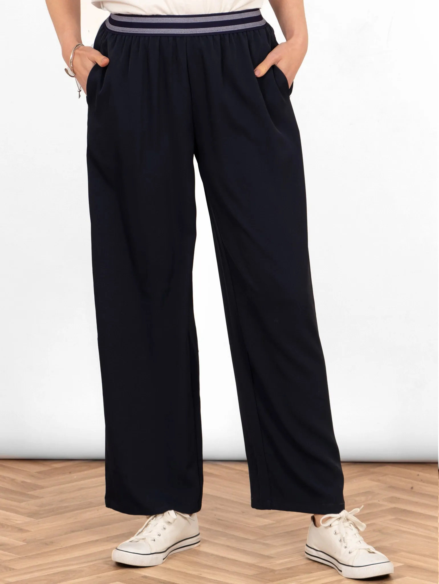 Amber Wide Leg Trousers - Navy Blue