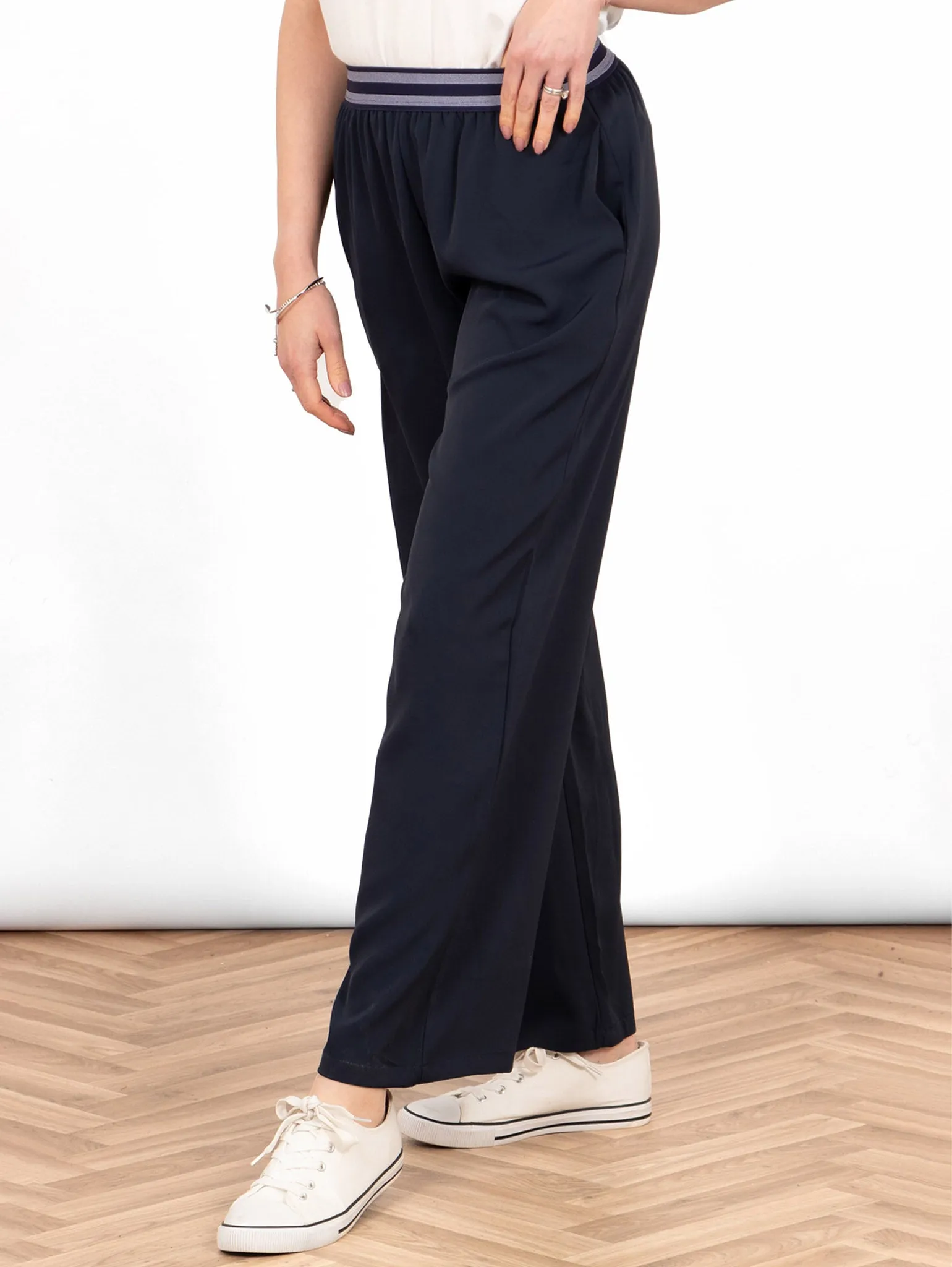 Amber Wide Leg Trousers - Navy Blue