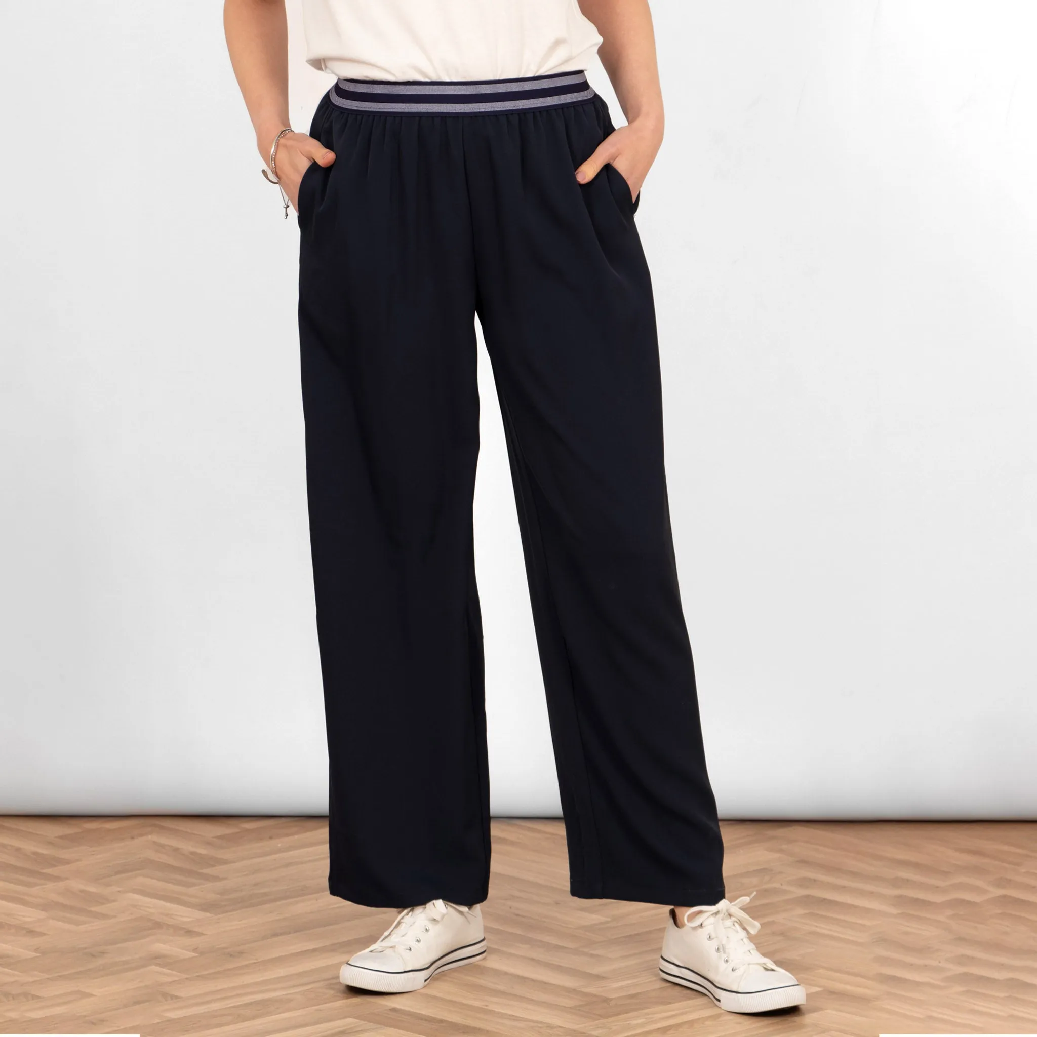 Amber Wide Leg Trousers - Navy Blue