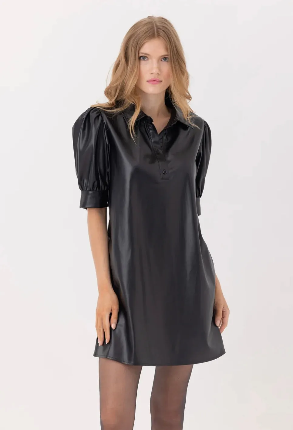 Su164 Sundays Black Shift Dress