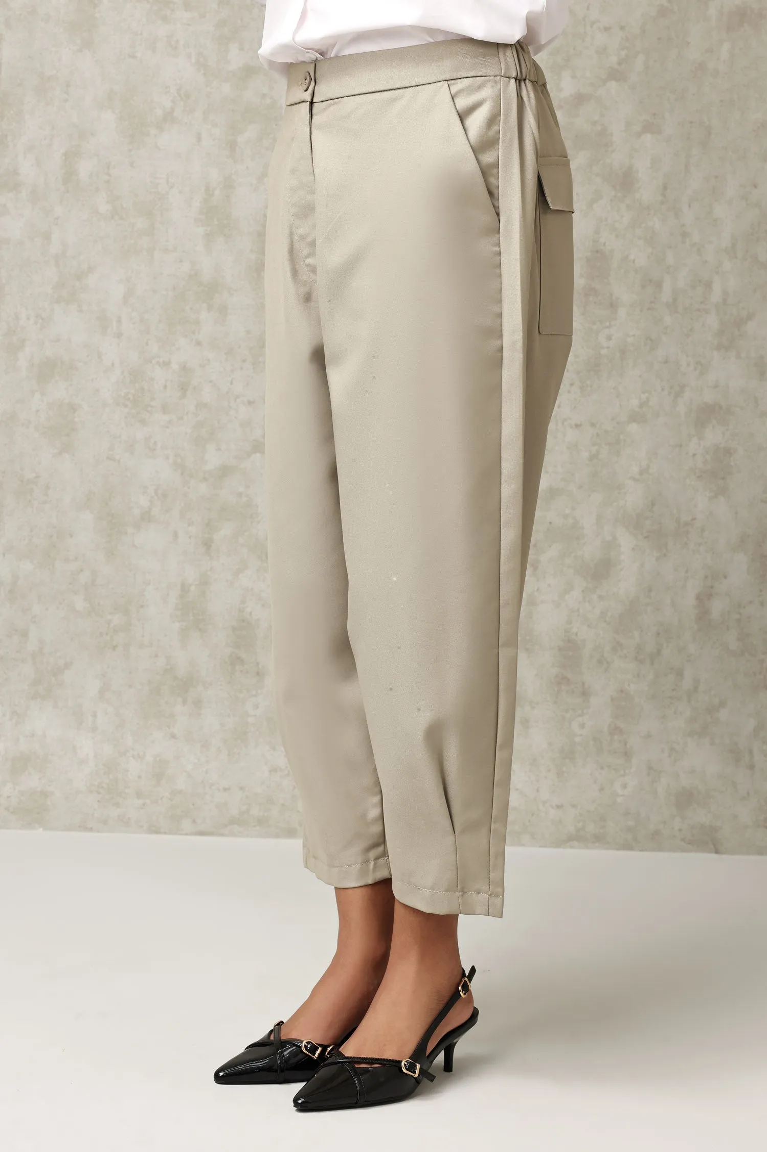 TAILORED CROPPED PLEATED TROUSERS-SKIN