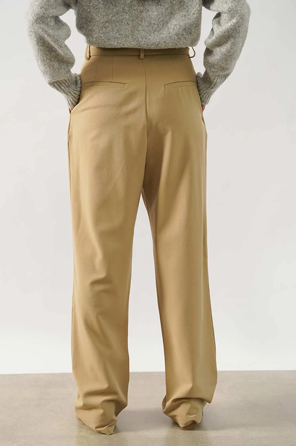 TAILORED OVERSIZED PANTS