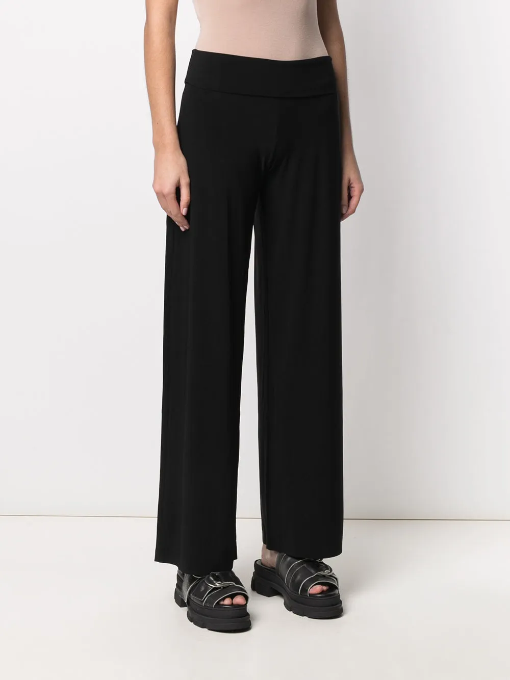 Wide leg fit trousers